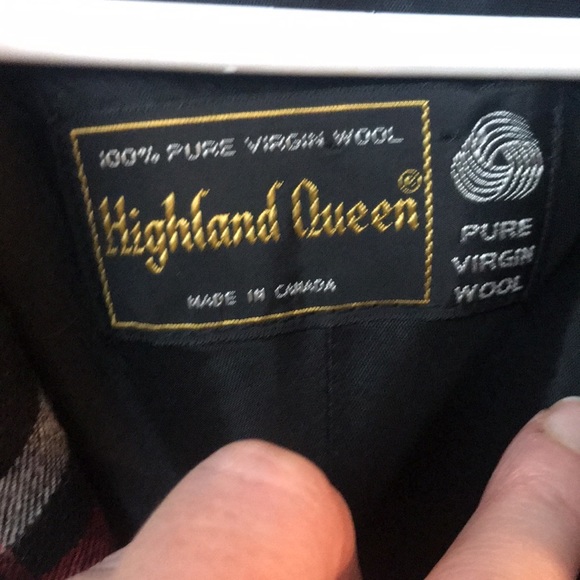 Highland Queen virgin wool fringed button poncho - Picture 6 of 7